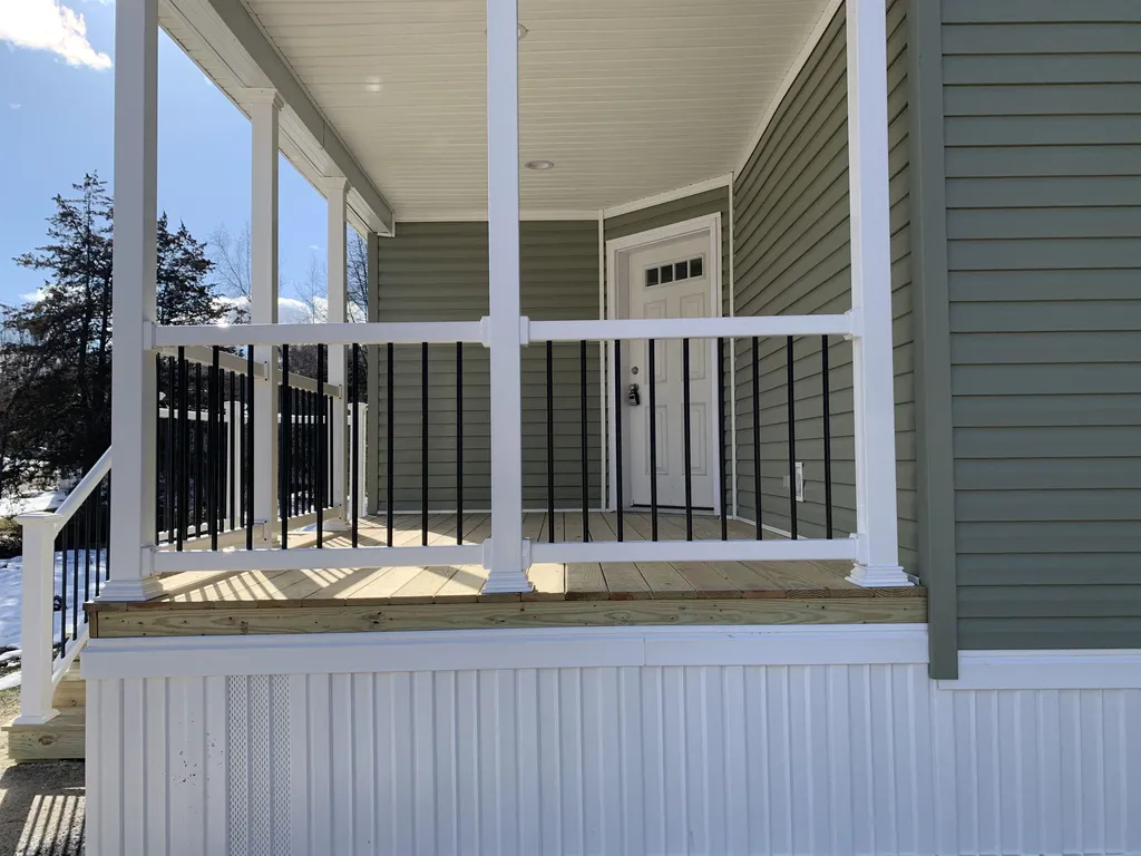 23 Dartmouth Circle Newmarket NH 03857