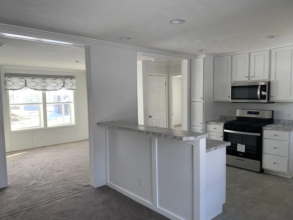 23 Dartmouth Circle Newmarket NH 03857