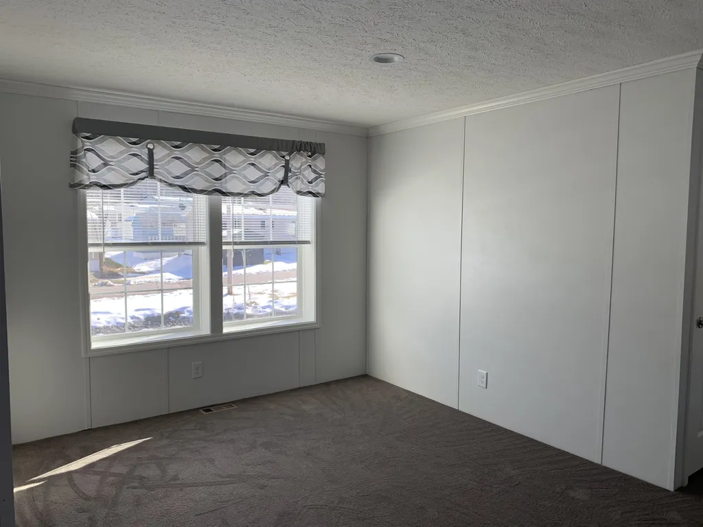 23 Dartmouth Circle Newmarket NH 03857