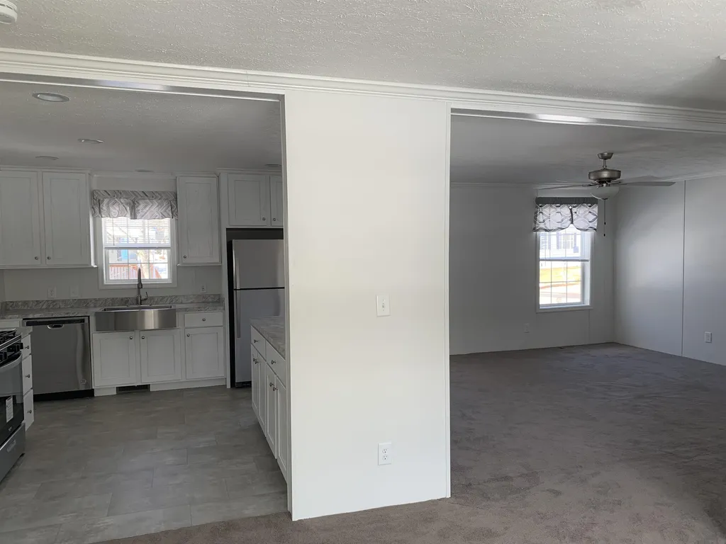 23 Dartmouth Circle Newmarket NH 03857