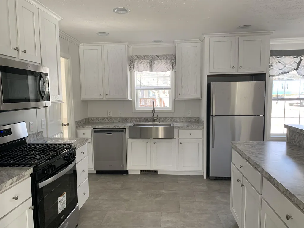 23 Dartmouth Circle Newmarket NH 03857