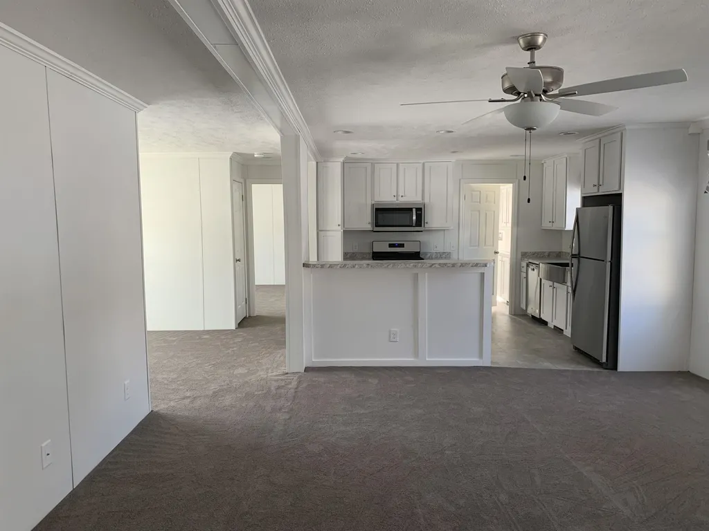 23 Dartmouth Circle Newmarket NH 03857