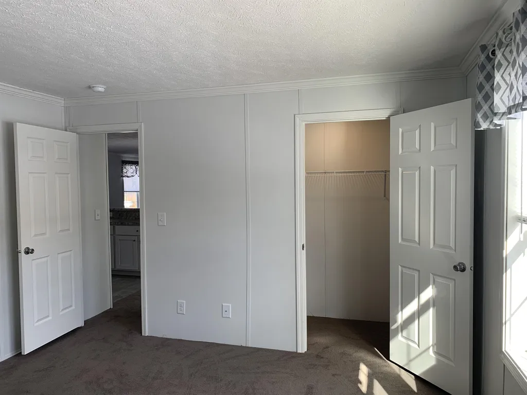 23 Dartmouth Circle Newmarket NH 03857
