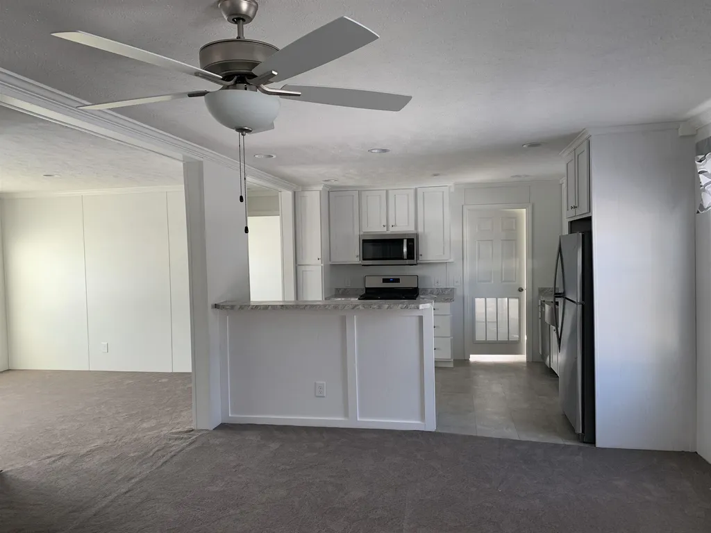 23 Dartmouth Circle Newmarket NH 03857