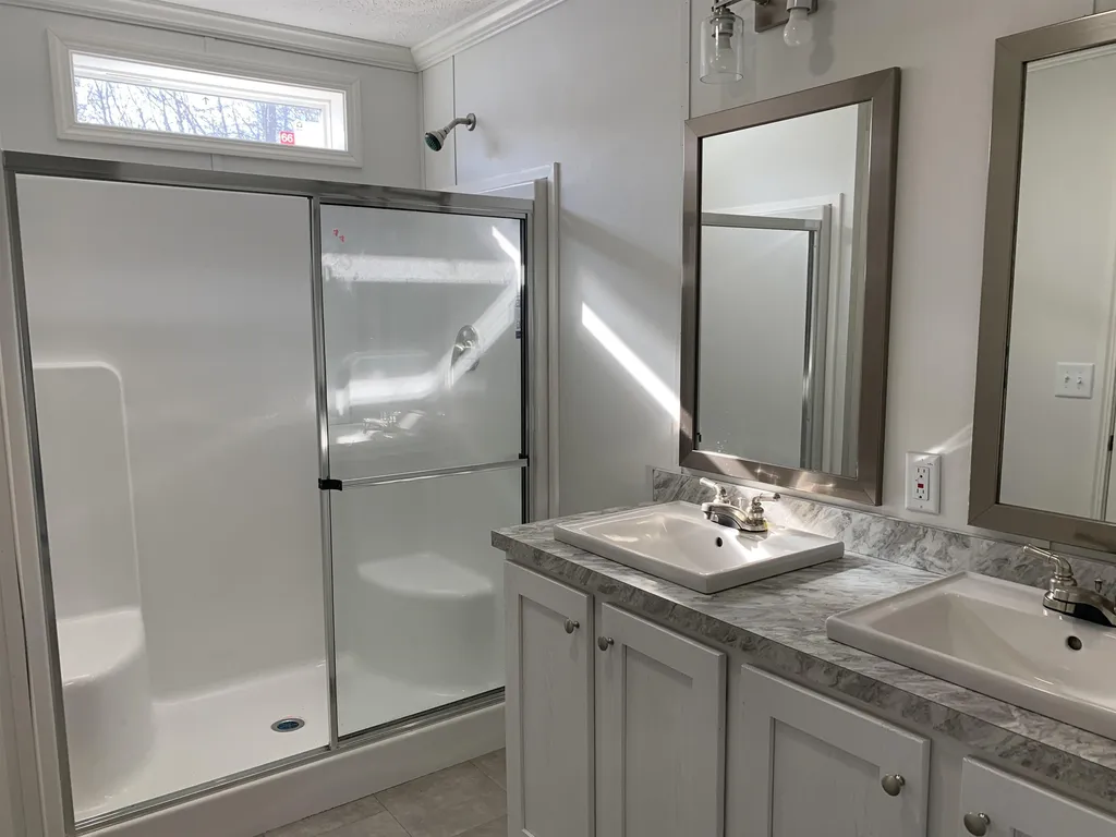 23 Dartmouth Circle Newmarket NH 03857