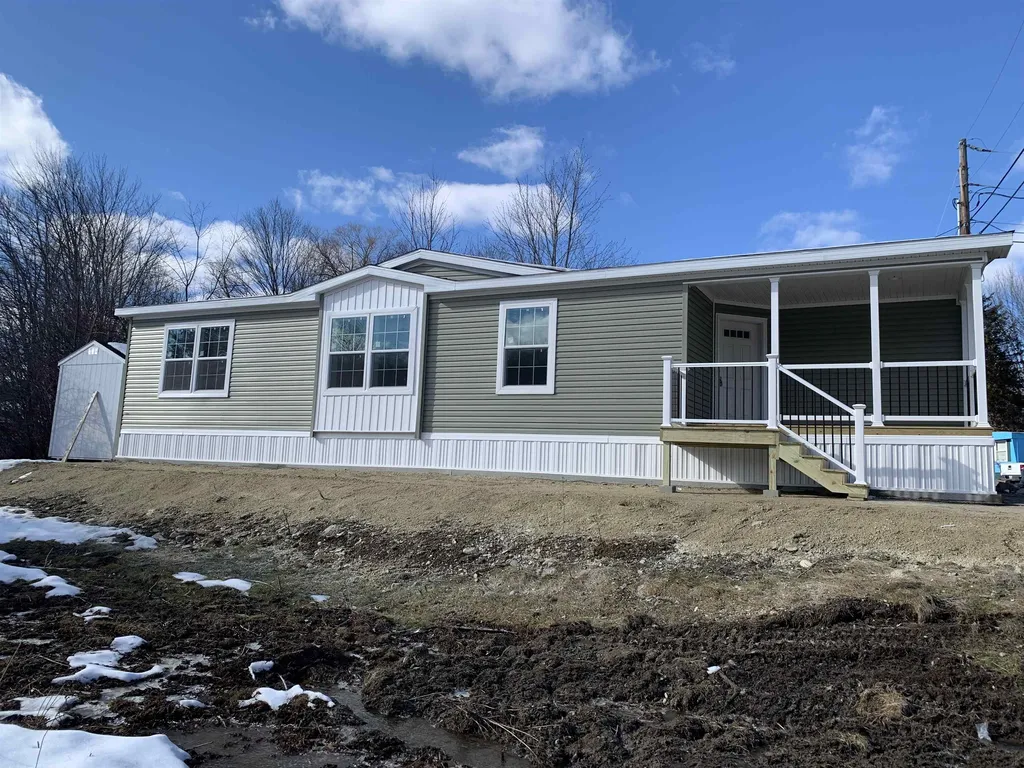 23 Dartmouth Circle Newmarket NH 03857