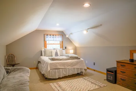 193 Columbus Avenue New London NH 03257