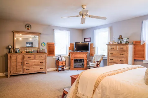 193 Columbus Avenue New London NH 03257