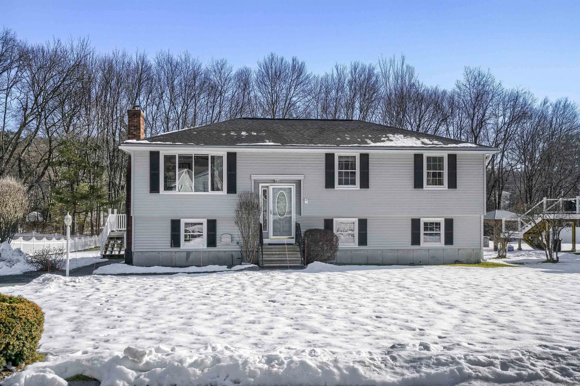 8 Echo Avenue Nashua NH 03062