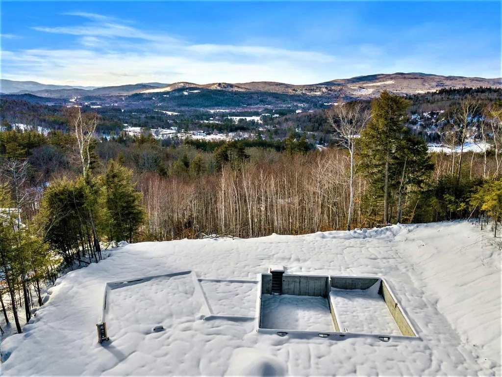 151 Pinnacle Road Campton NH 03223