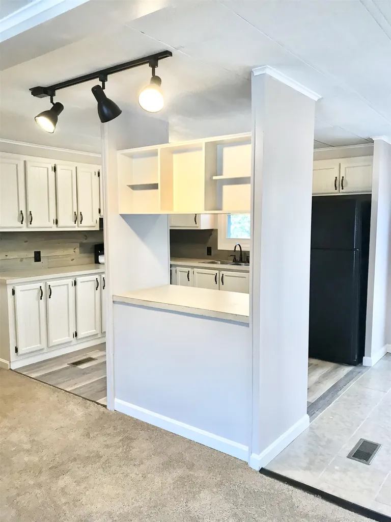 17 Rim Road Danville NH 03819