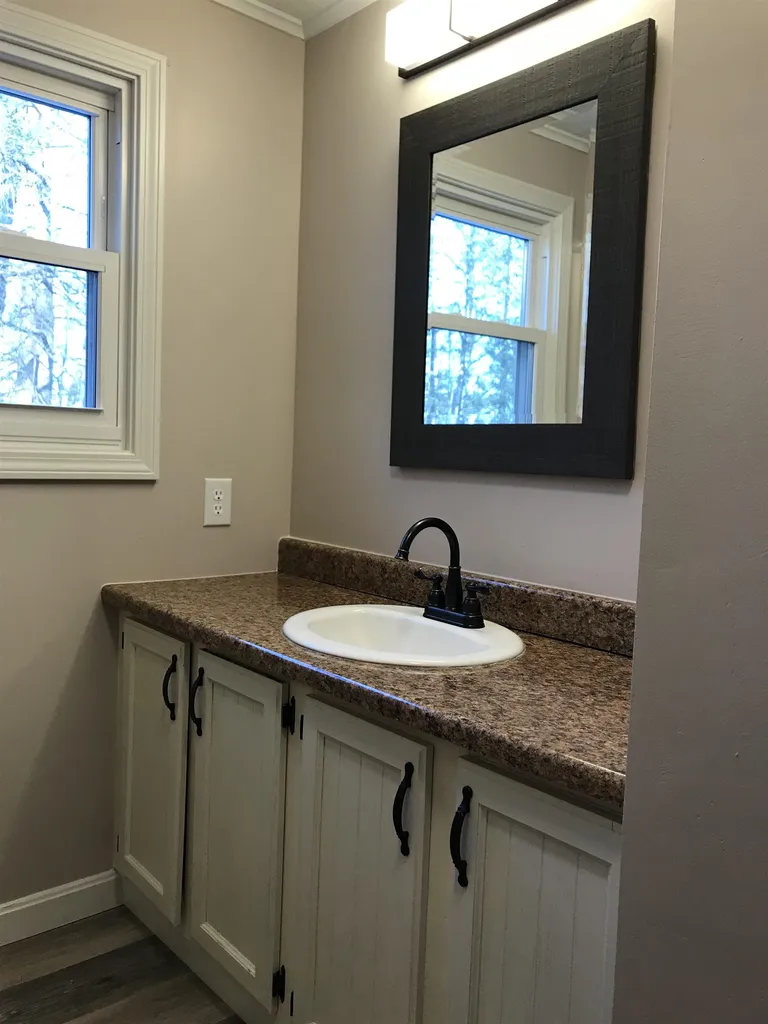 17 Rim Road Danville NH 03819