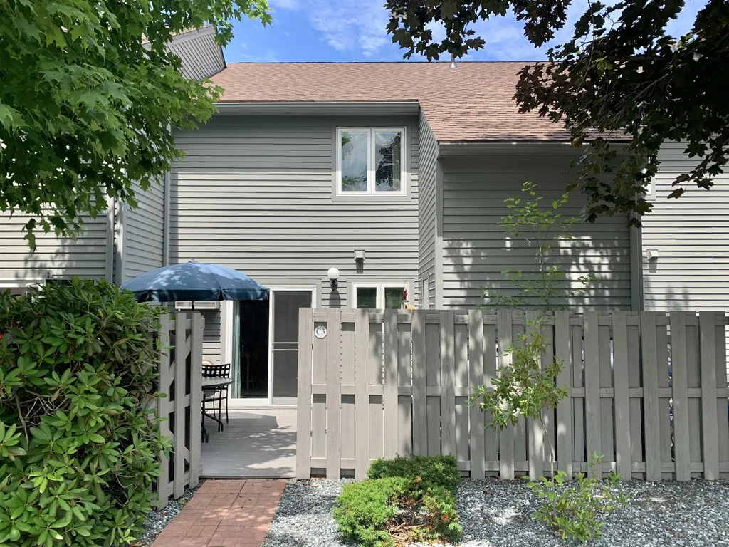 60 Weirs Road Gilford NH 03249