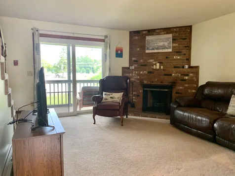60 Weirs Road Gilford NH 03249