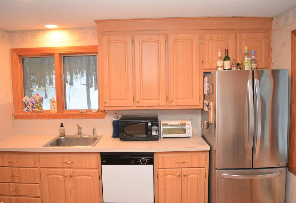 54 Brookridge Drive Grantham NH 03753