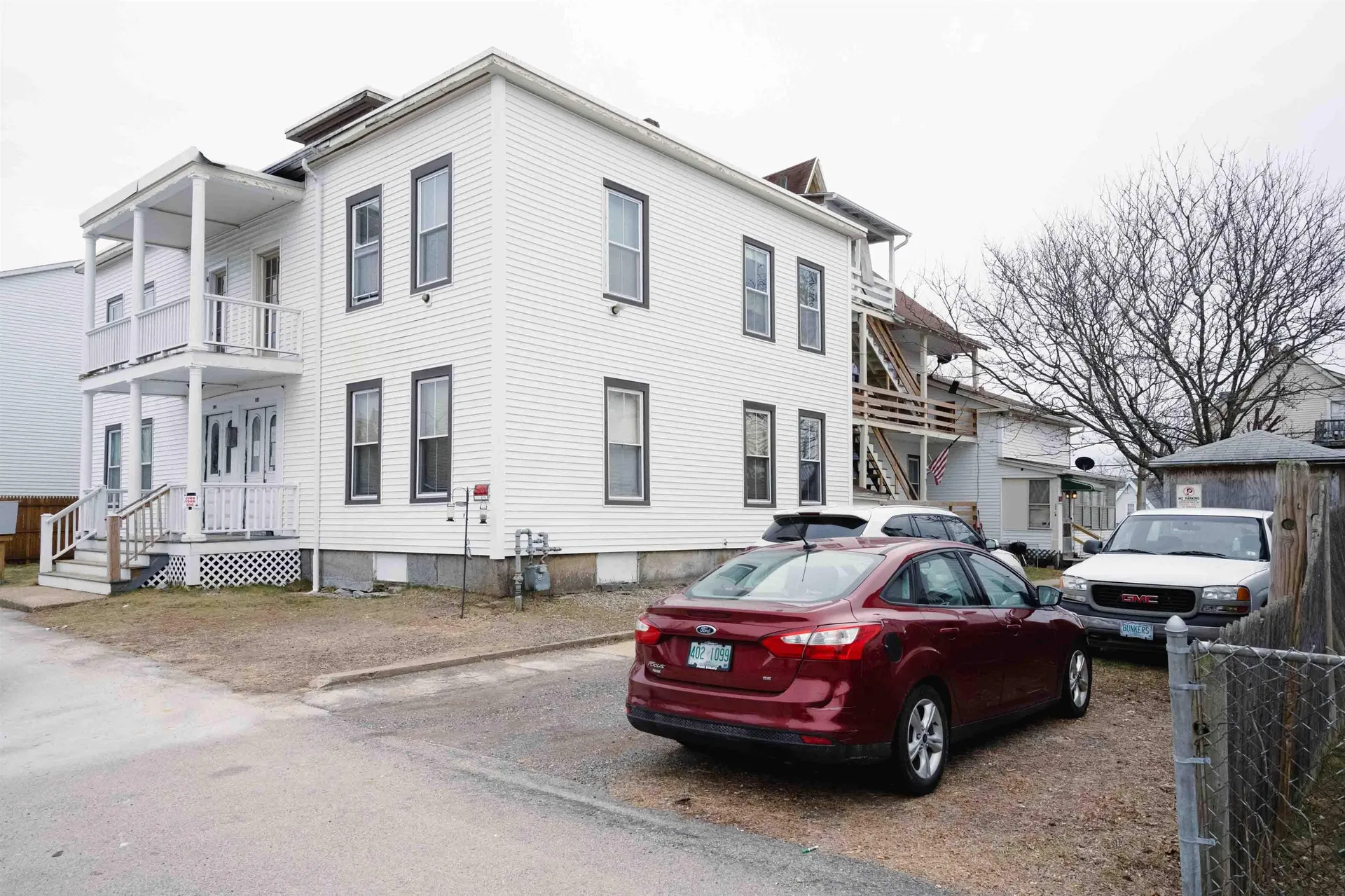 389 Lake Avenue Manchester NH 03103
