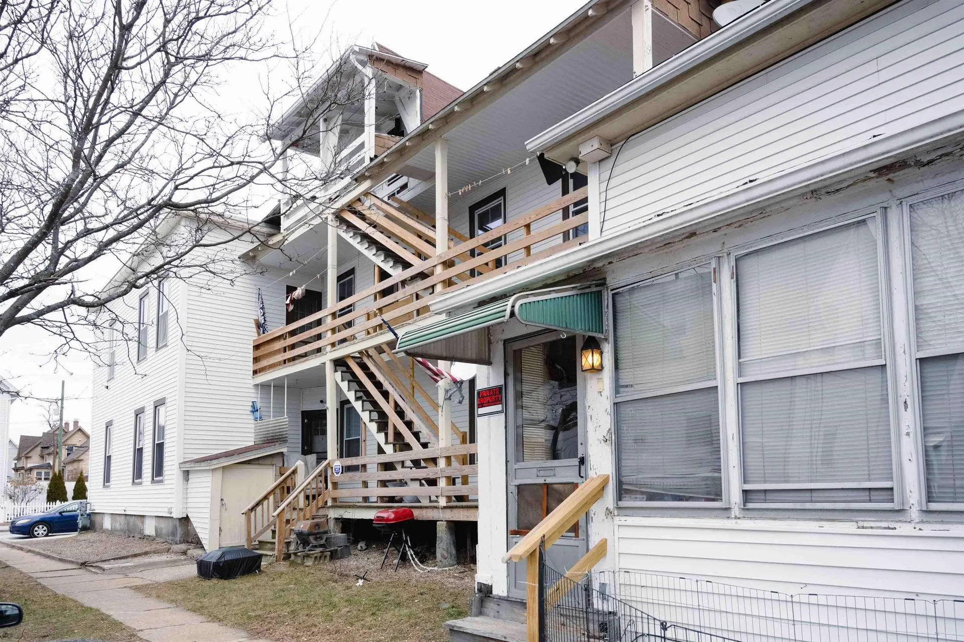 389 Lake Avenue Manchester NH 03103