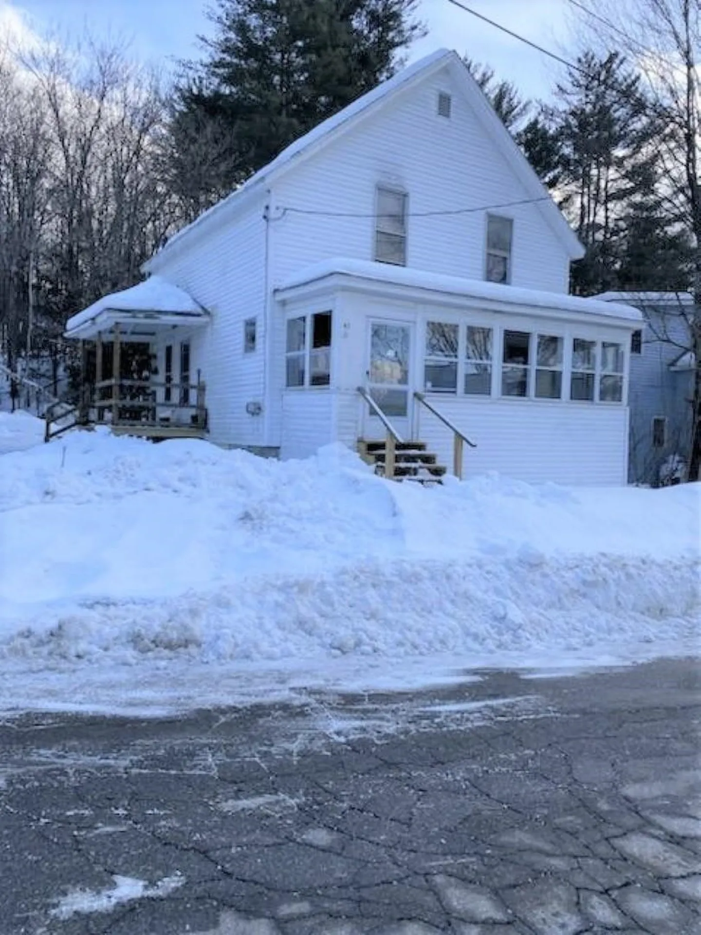 43 Parkview Street Newport NH 03773