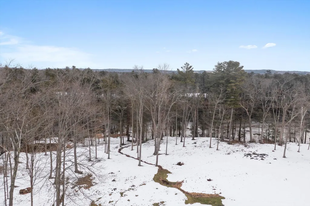 18 Schooner Drive Dover NH 03820