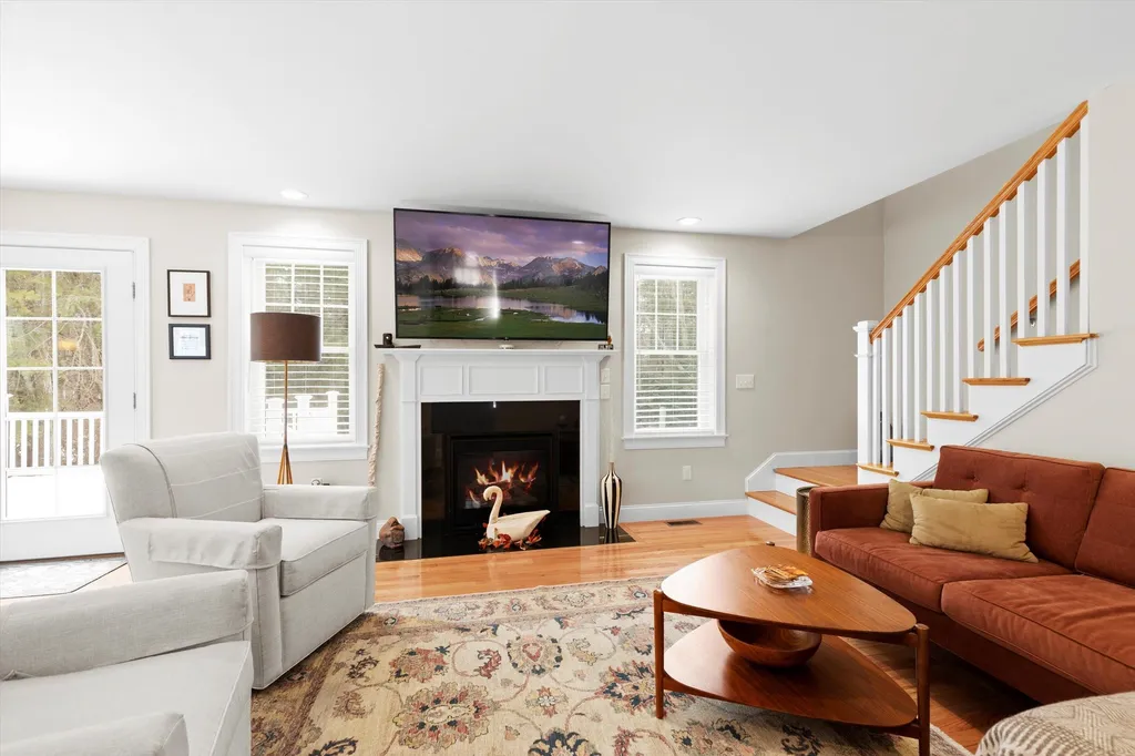 18 Schooner Drive Dover NH 03820