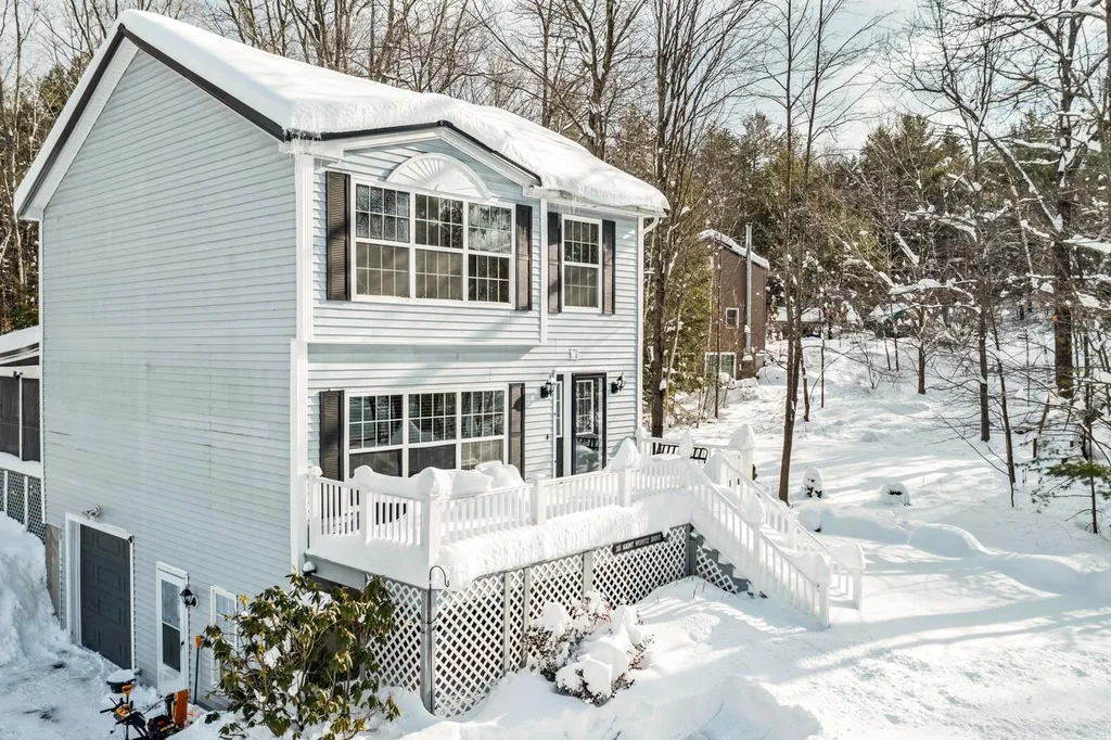10 Saint Moritz Drive New Durham NH 03855