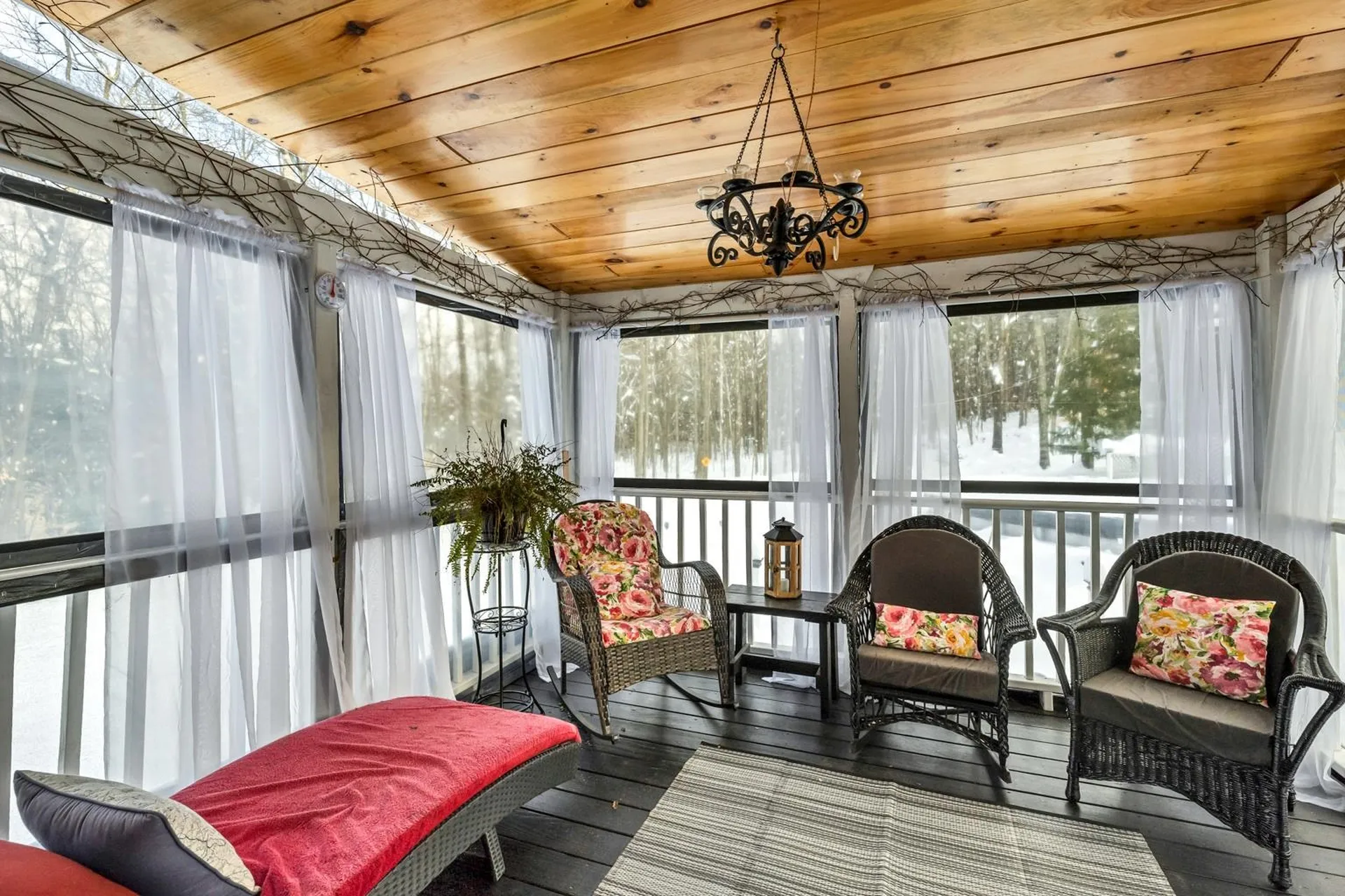10 Saint Moritz Drive New Durham NH 03855