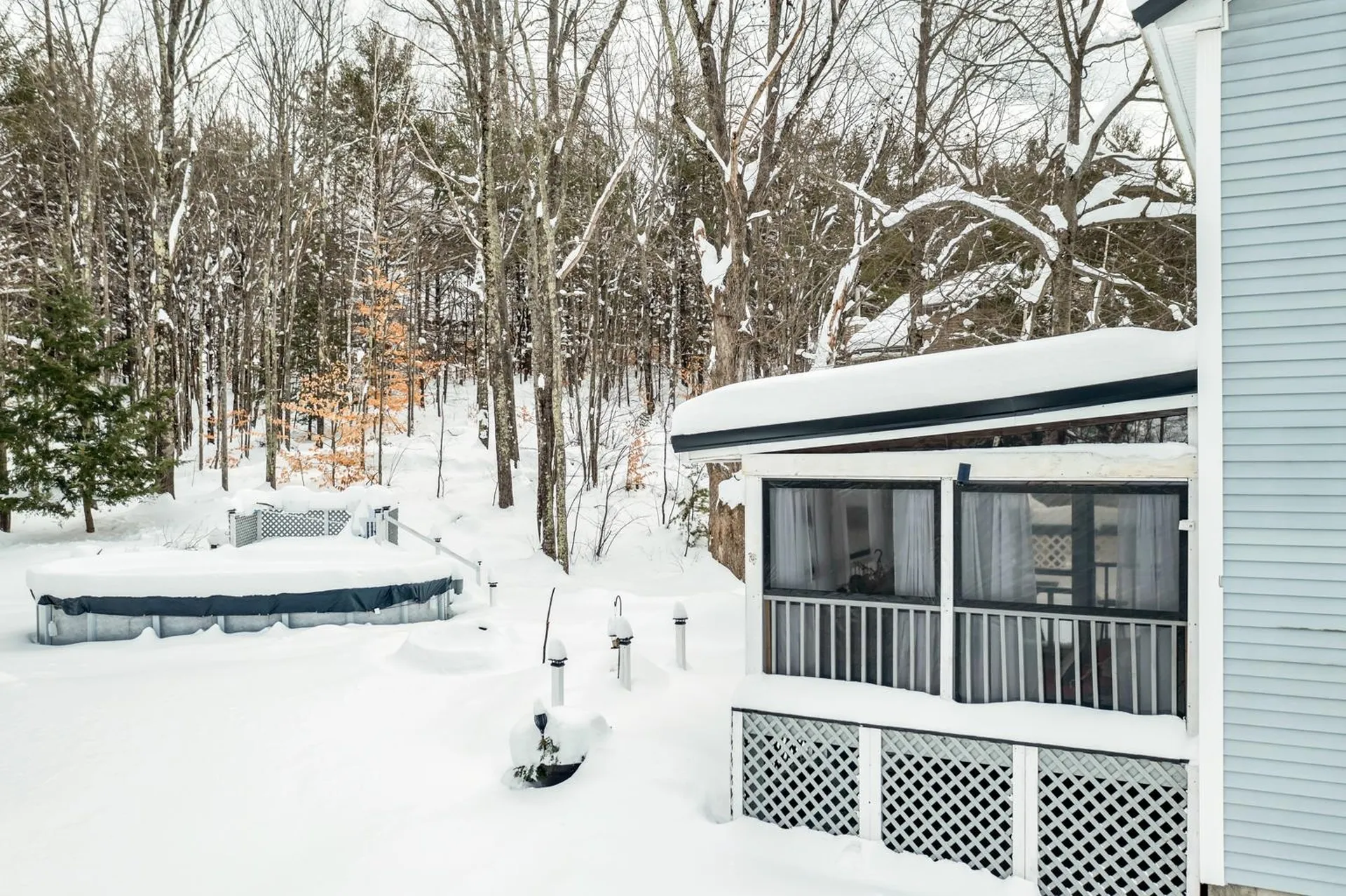 10 Saint Moritz Drive New Durham NH 03855