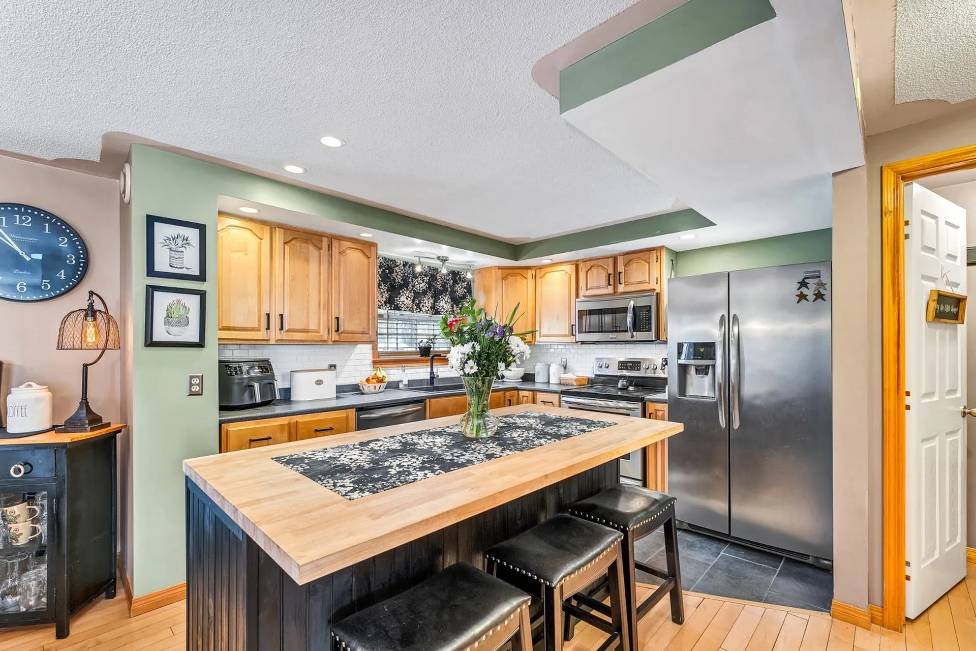 10 Saint Moritz Drive New Durham NH 03855
