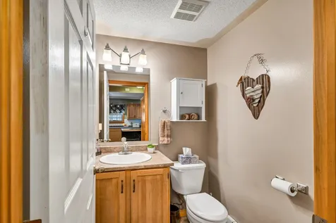 10 Saint Moritz Drive New Durham NH 03855