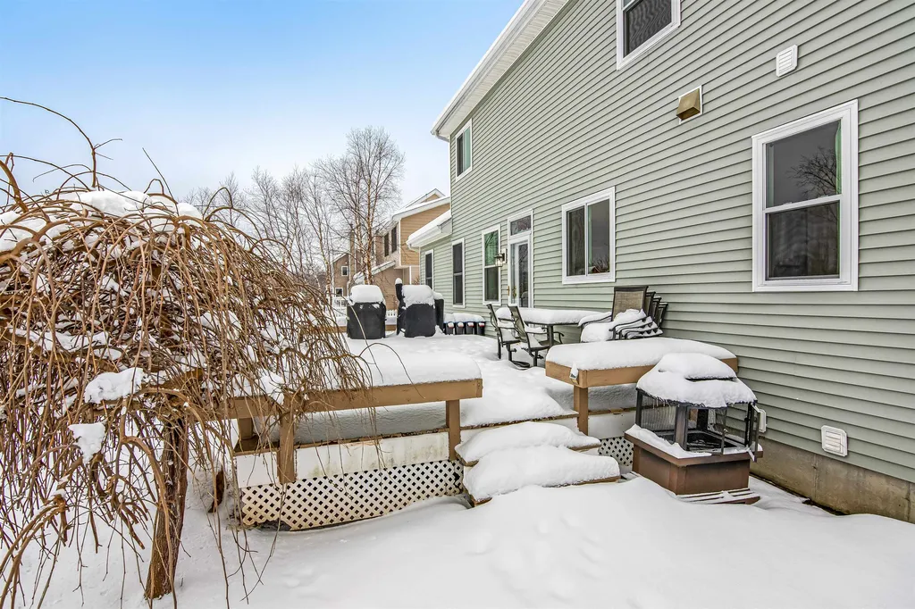 220 Chamberlin Lane Williston VT 05495