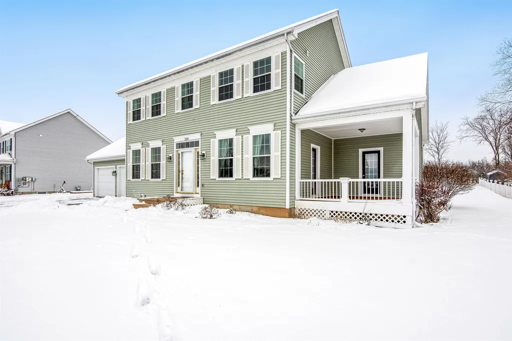 220 Chamberlin Lane Williston VT 05495