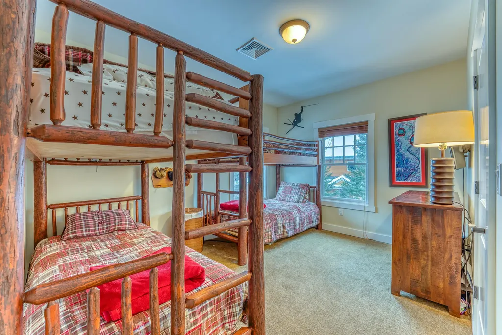 21 Riverside Terrace Drive Lincoln NH 03251