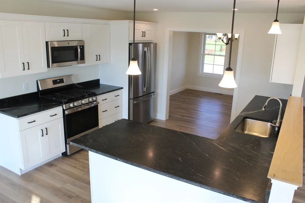 252 Commodore Drive Vergennes VT 05491