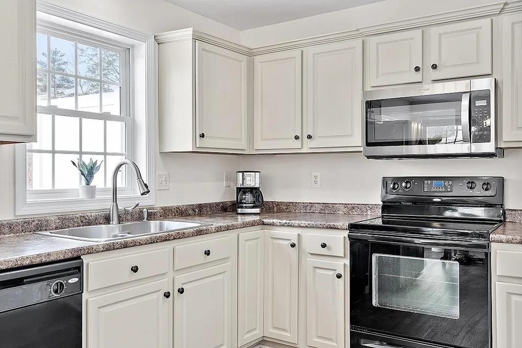51 Cheney Lane Danville NH 03819