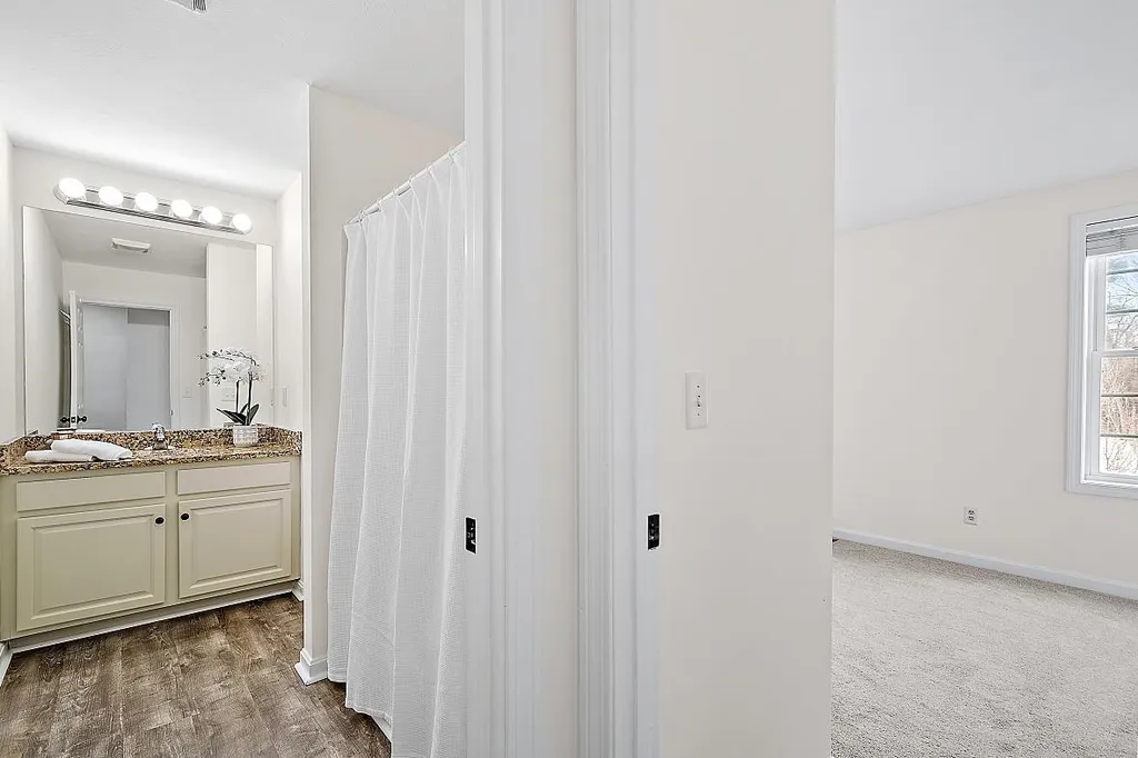 51 Cheney Lane Danville NH 03819