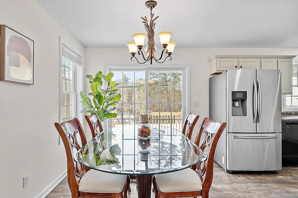 51 Cheney Lane Danville NH 03819