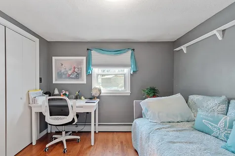 1 Mark Avenue Derry NH 03038