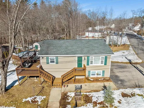1 Mark Avenue Derry NH 03038