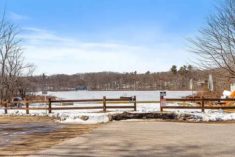 1 Mark Avenue Derry NH 03038