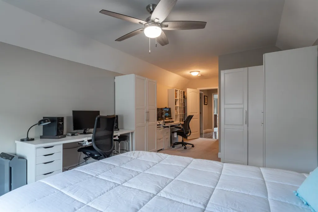 46 Cobbett Lane Hollis NH 03049