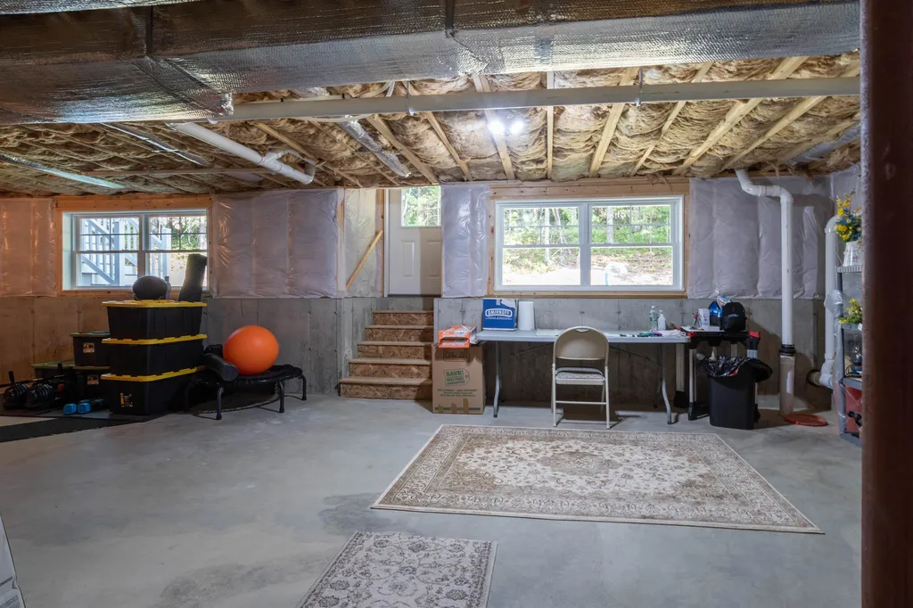 46 Cobbett Lane Hollis NH 03049