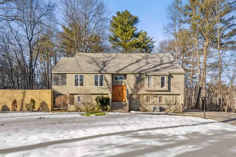 39 Hooker Farm Road Salem NH 03079