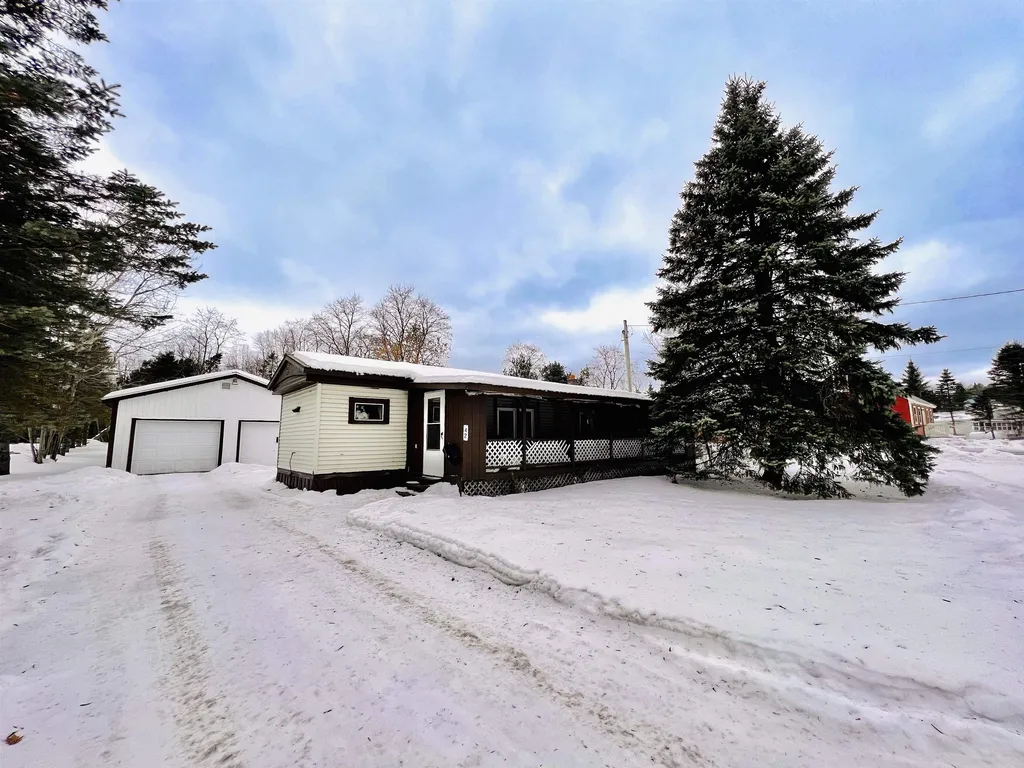 42 Noyes Street Richford VT 05476