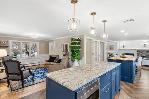 9 Independence Drive Pelham NH 03076