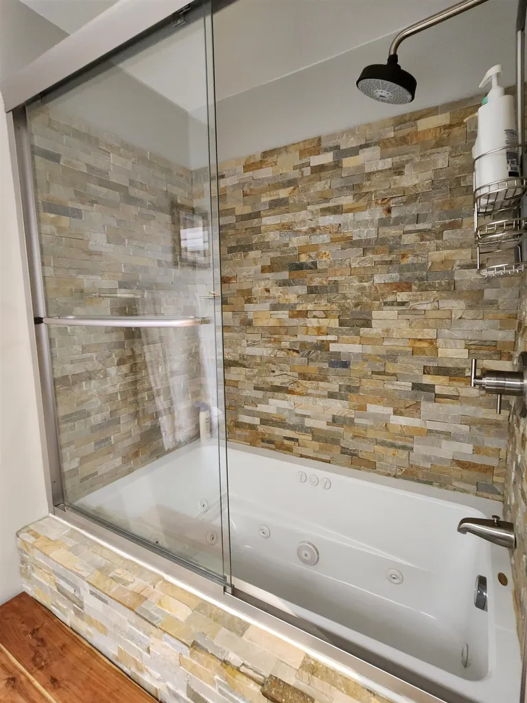 66 Coolidge Falls Road Lincoln NH 03251