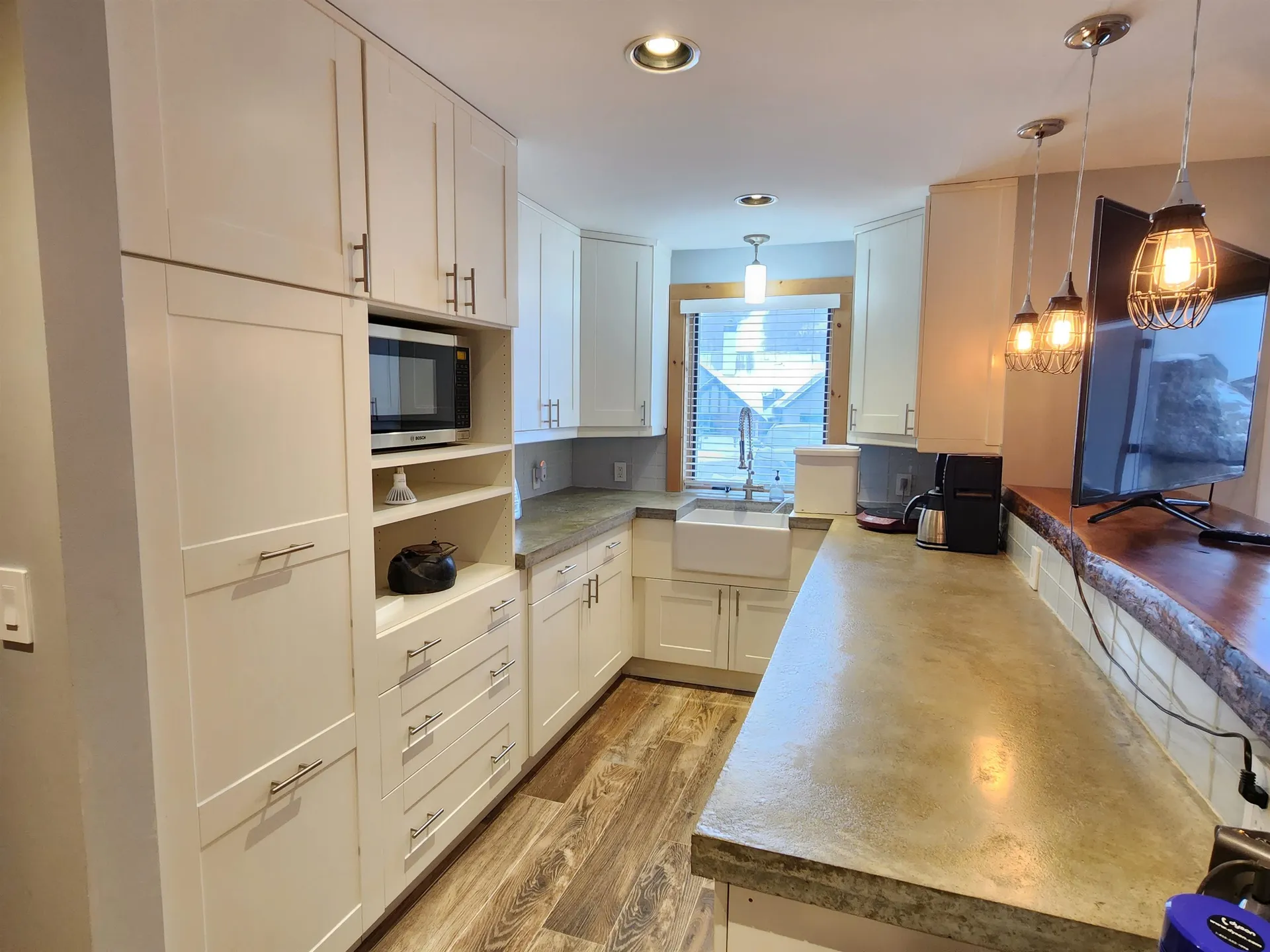 66 Coolidge Falls Road Lincoln NH 03251