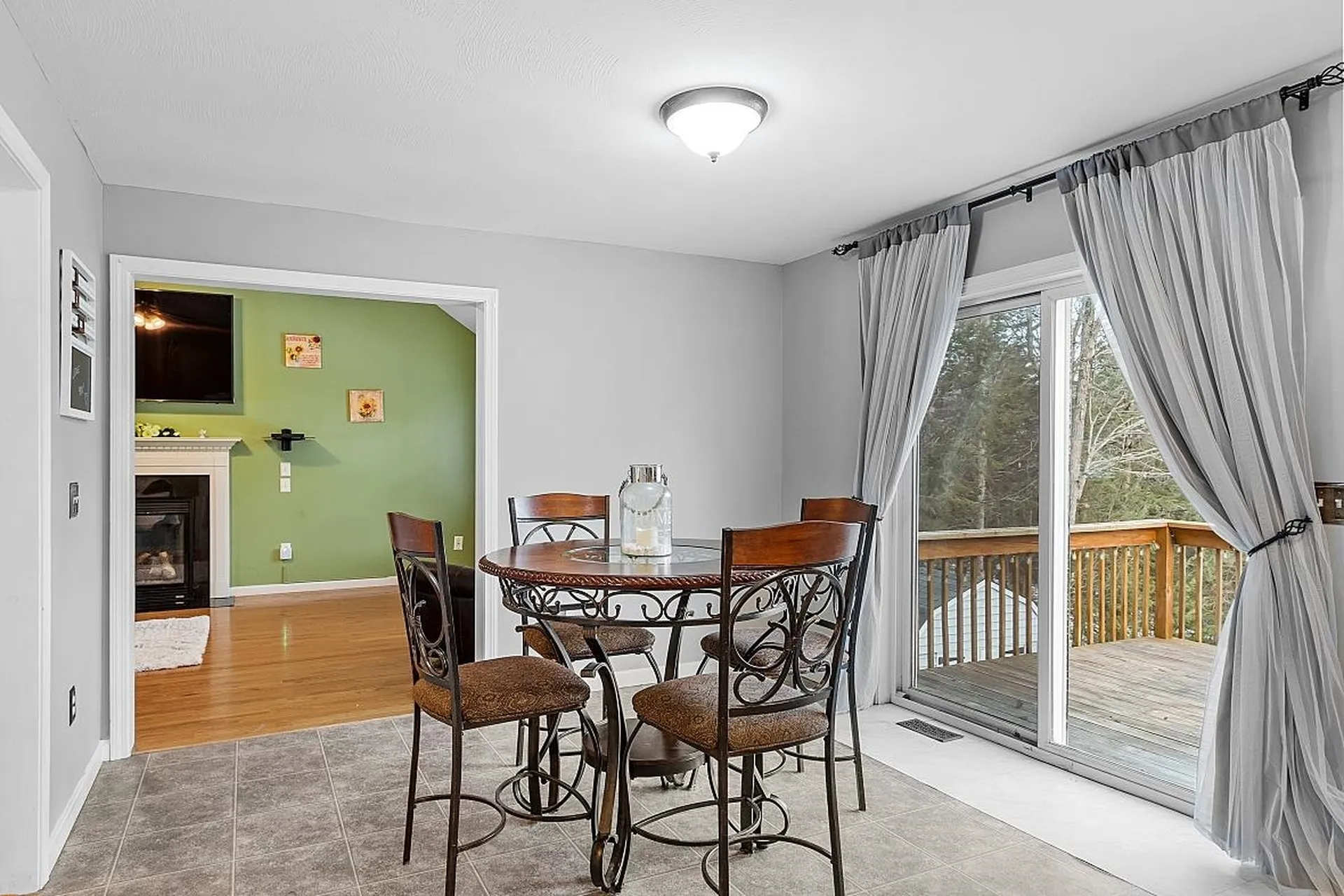 5 Lynwood Road Raymond NH 03077