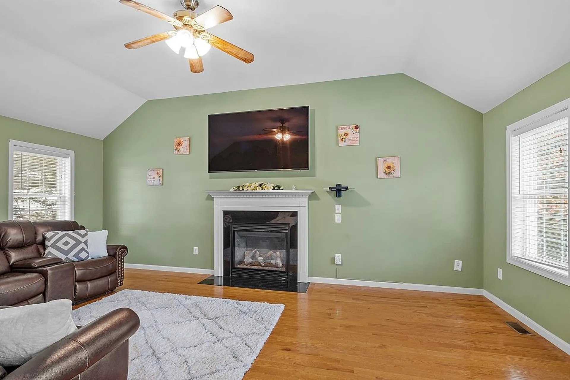 5 Lynwood Road Raymond NH 03077