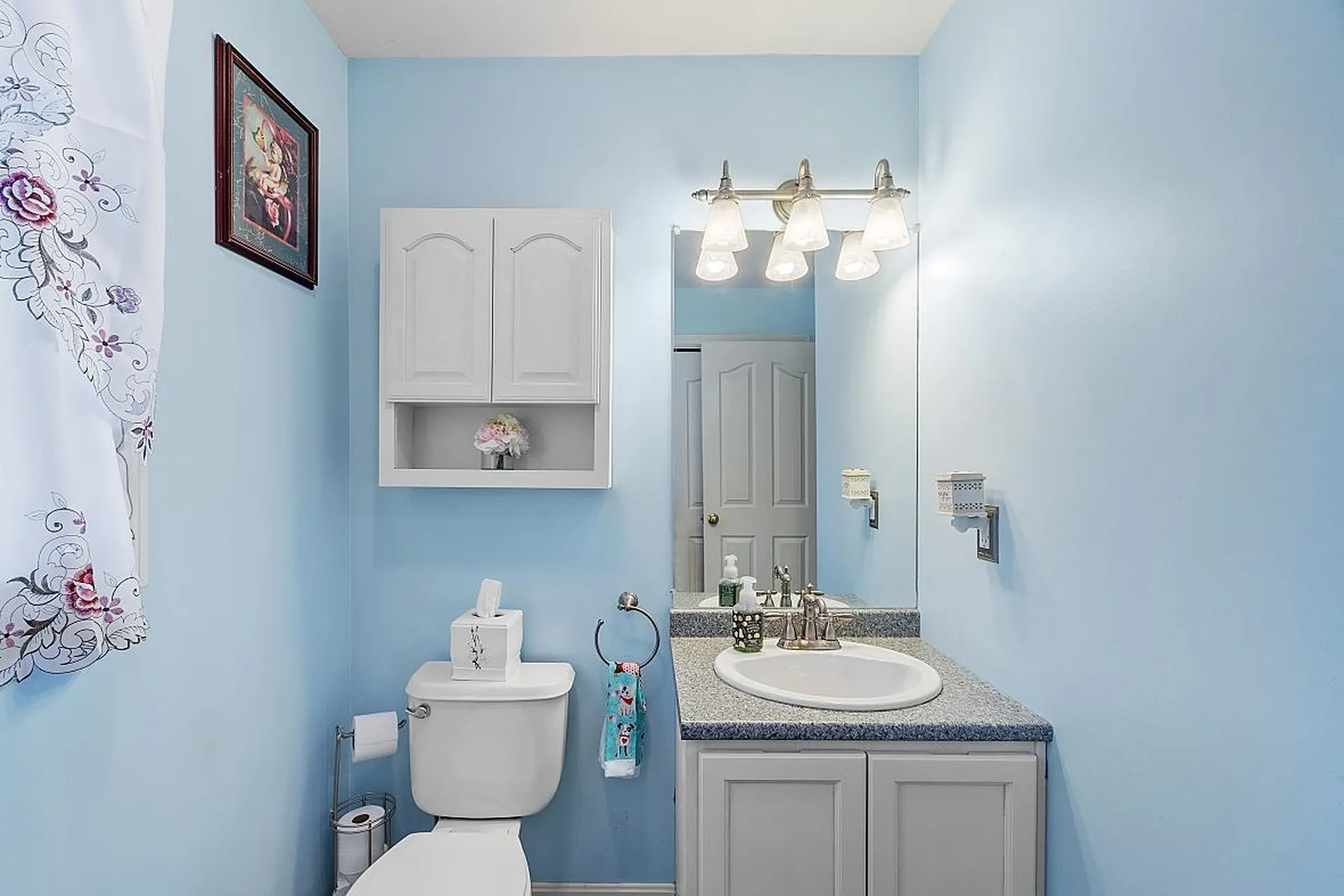 5 Lynwood Road Raymond NH 03077