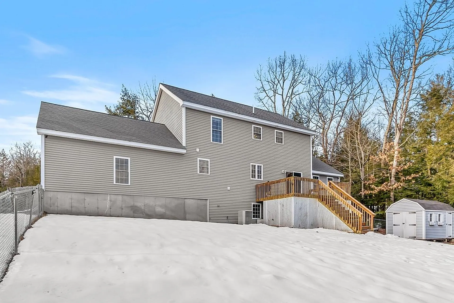 5 Lynwood Road Raymond NH 03077